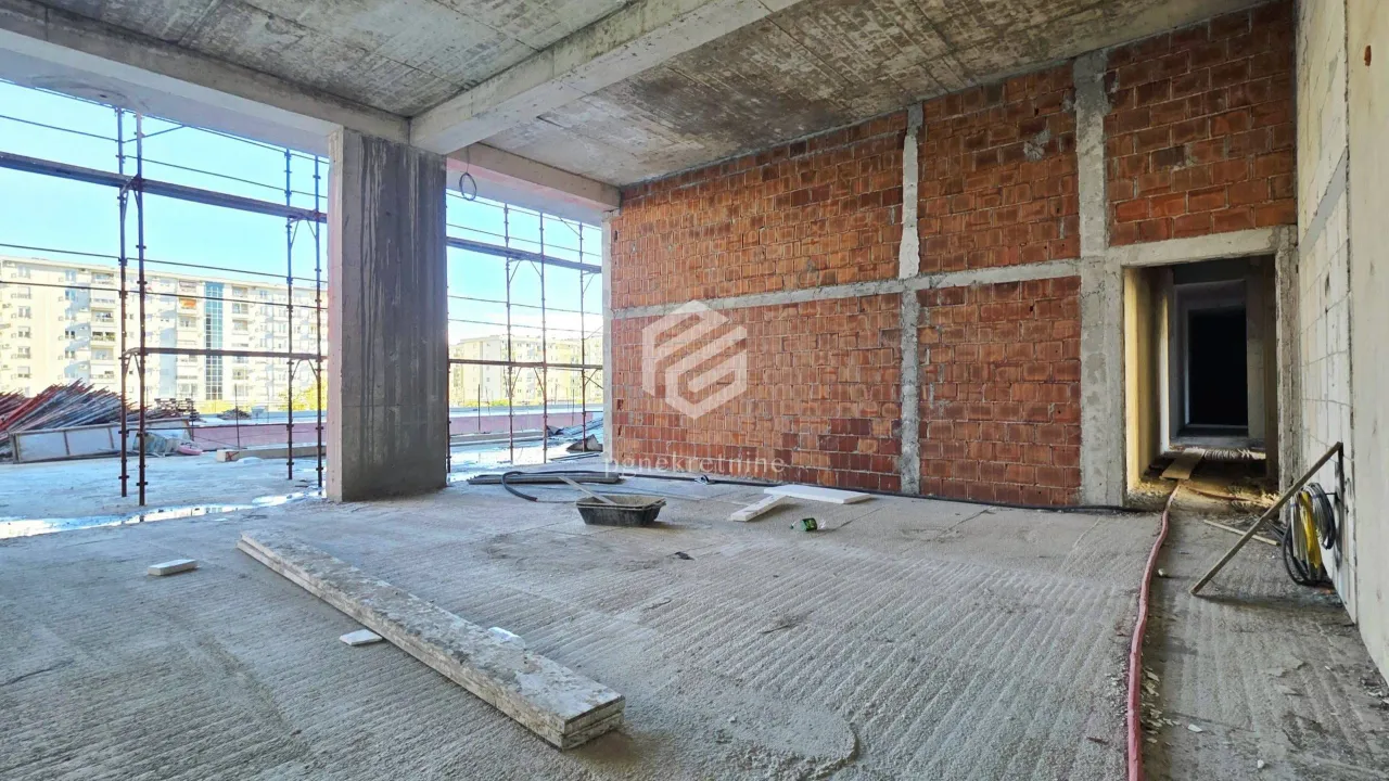 Prodaja, stan, 81m², Pobrežje, Podgorica