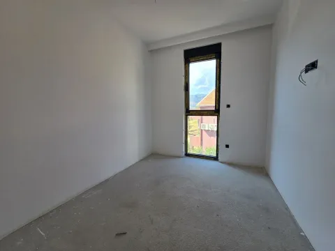 Sale, two bedroom apartment, 61m², Centar, Tivat - image 9