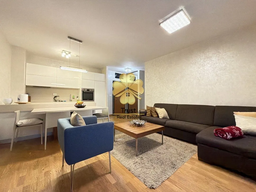 Izdavanje, dvosoban stan, 70m², City Kvart, Podgorica