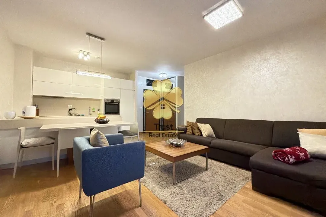 Izdavanje, dvosoban stan, 70m², City Kvart, Podgorica