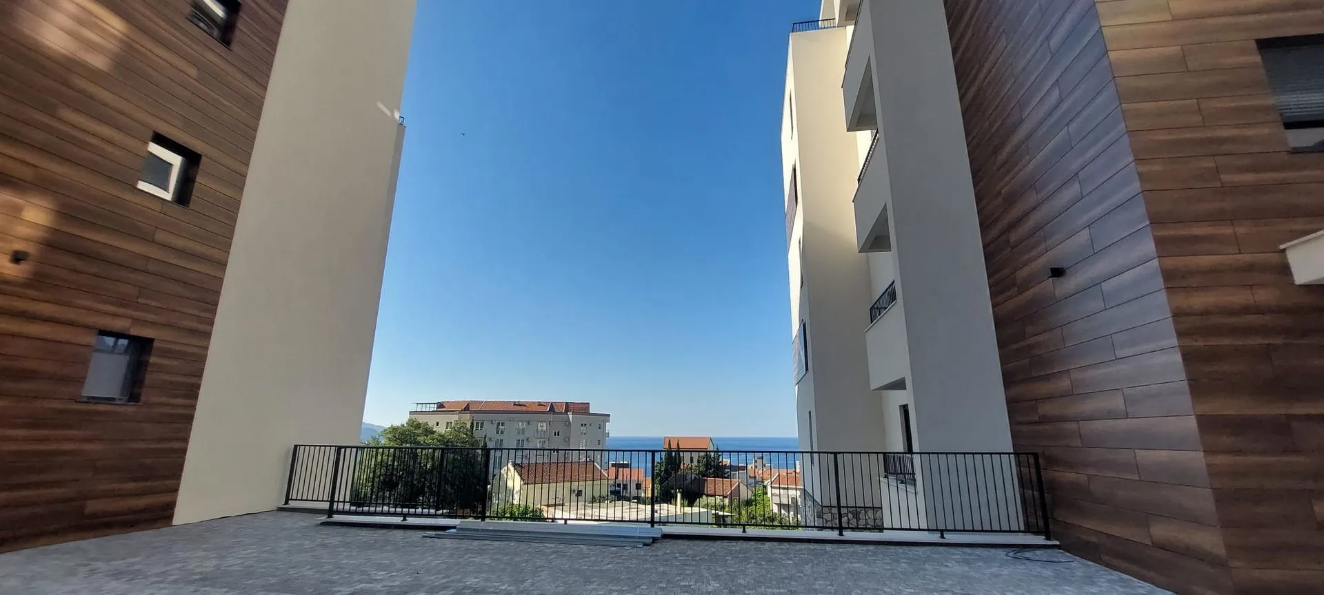 Sale, one bedroom apartment, 42m², Bečići, Budva