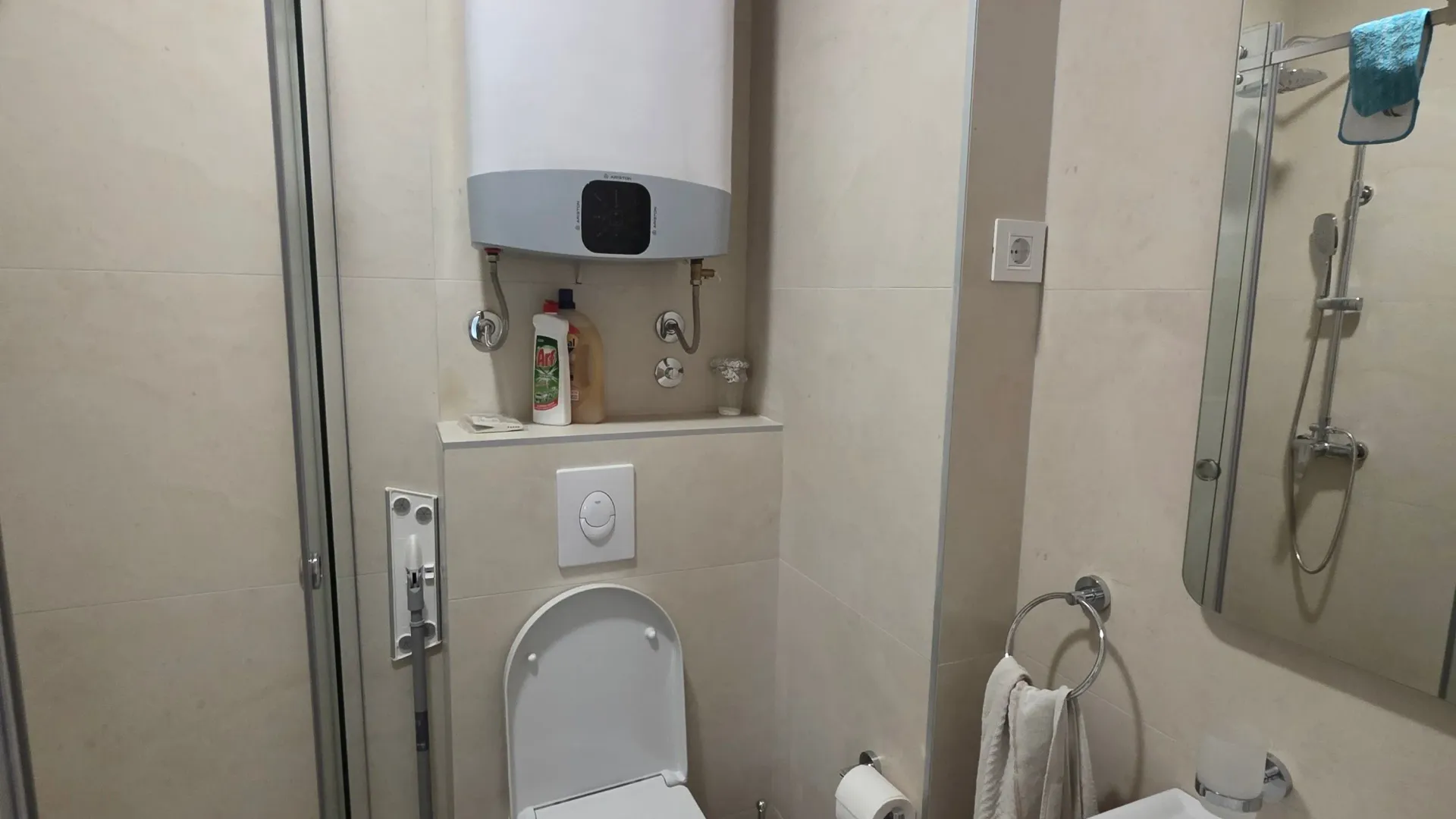 Izdavanje, dvosoban stan, 65m², Pobrežje, Podgorica