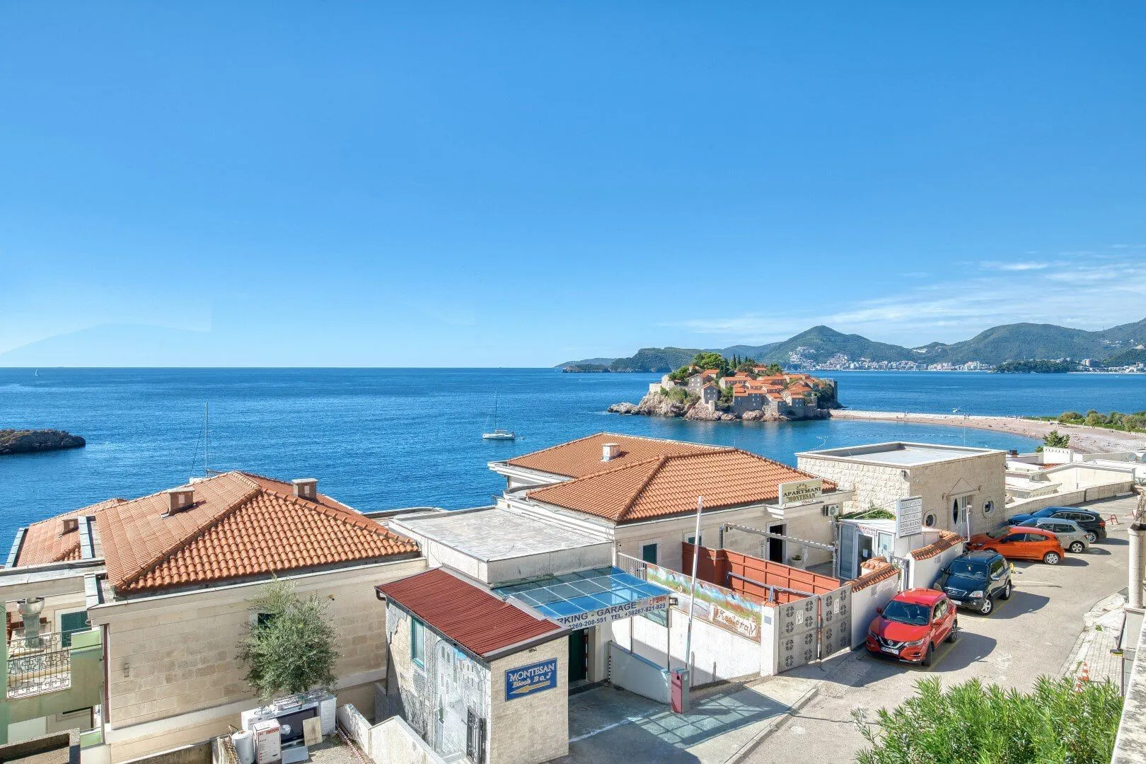 Sale, two bedroom apartment, 117m², Sveti Stefan, Budva