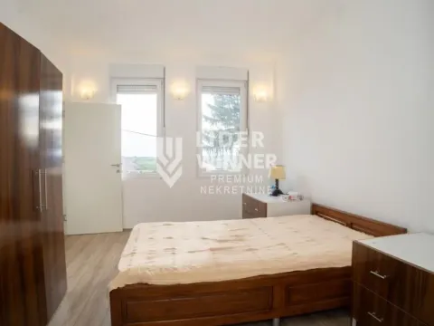 Sale, three bedroom apartment, 70m², Resnik, Beograd - image 10