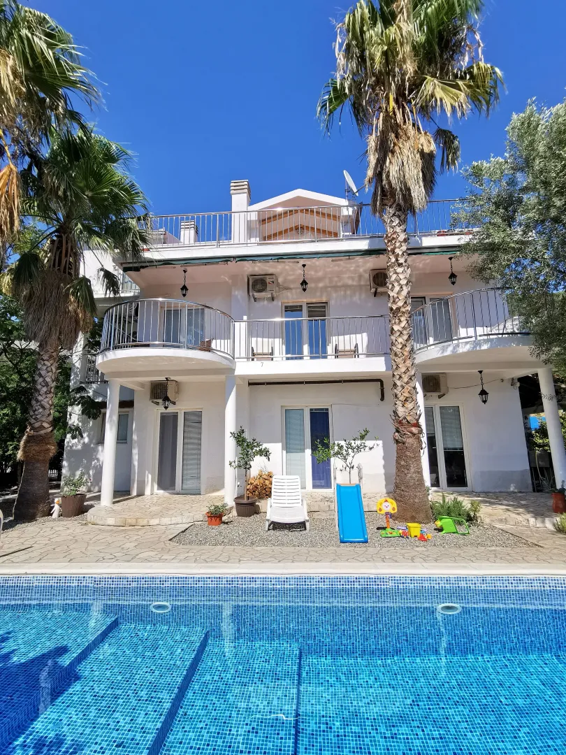 Prodaja, kuća, 234m², Prijevor, Budva