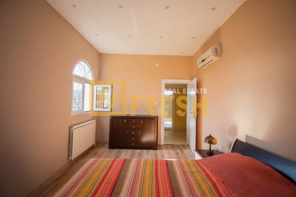 Rent, house, 140m², Dahna, Podgorica