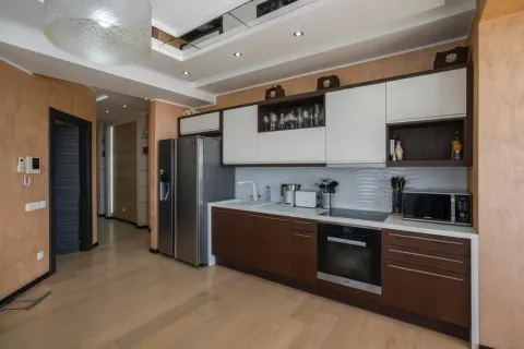 Prodaja, trosoban stan, 147m², Bečići, Budva - image 5