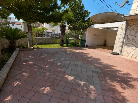 Rent, office space, 90m², Dalmatinska ulica, Podgorica - image 2