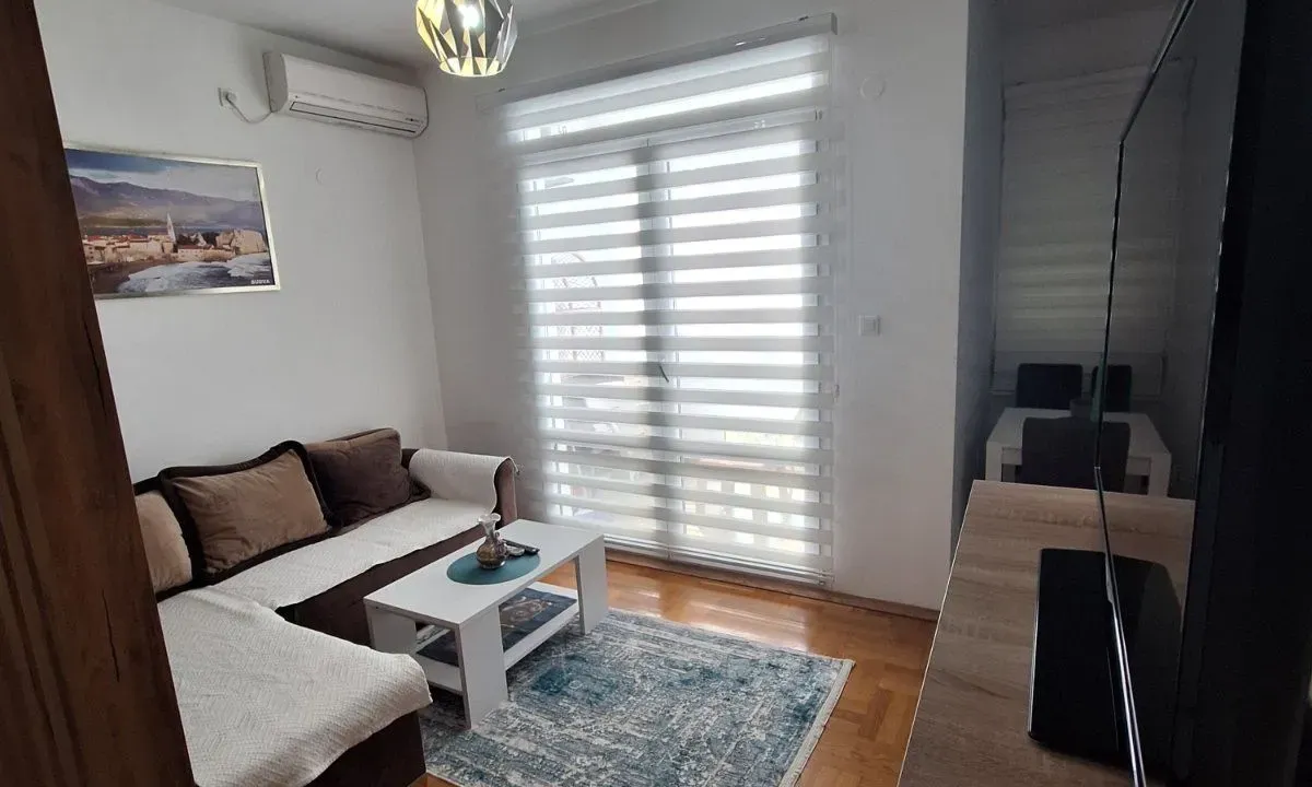 Rent, one bedroom apartment, 40m², Centar, Bar