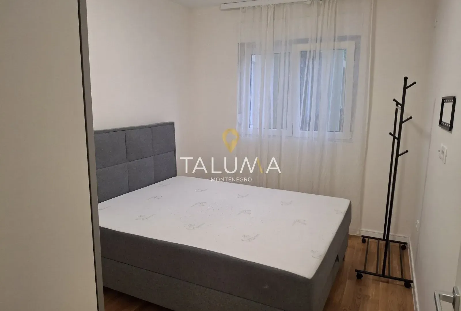 Izdavanje, jednosoban stan, 40m², Pobrežje, Podgorica