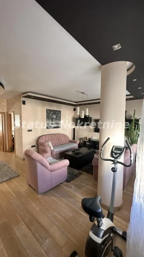 Rent, apartment, 126m², Adamovićevo Naselje, Novi Sad Sve Podlokacije