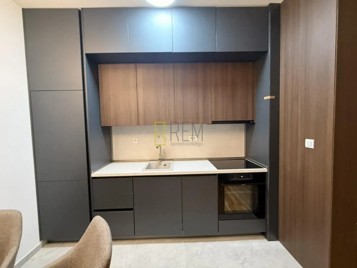 Prodaja, jednosoban stan, 37m², Tološi, Podgorica