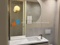 Izdavanje, trosoban stan, 113m², Vračar Centar, Vračar Sve Podlokacije - image 20