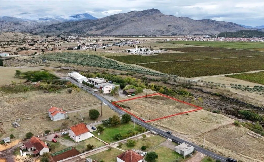 Sale, land lot, 2000m², Kuće Rakića, Podgorica