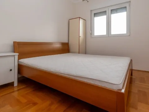 Izdavanje, dvosoban stan, 68m², Tuški Put, Podgorica - image 6
