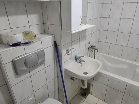 Izdavanje, dvosoban stan, 56m², Novo naselje, Novi Sad - image 8