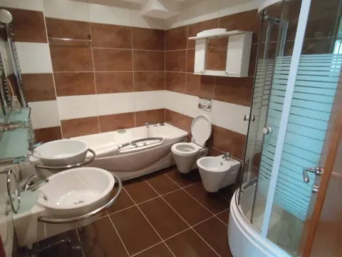 Prodaja, stan, 100m², Centar, Podgorica - image 8