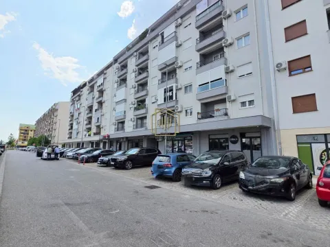 Rent, one bedroom apartment, 43m², Stari Aerodrom, Podgorica - image 2