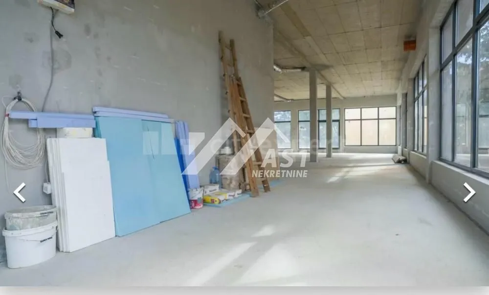 Izdavanje, poslovni prostor, 350m², Adice, Novi Sad Sve Podlokacije