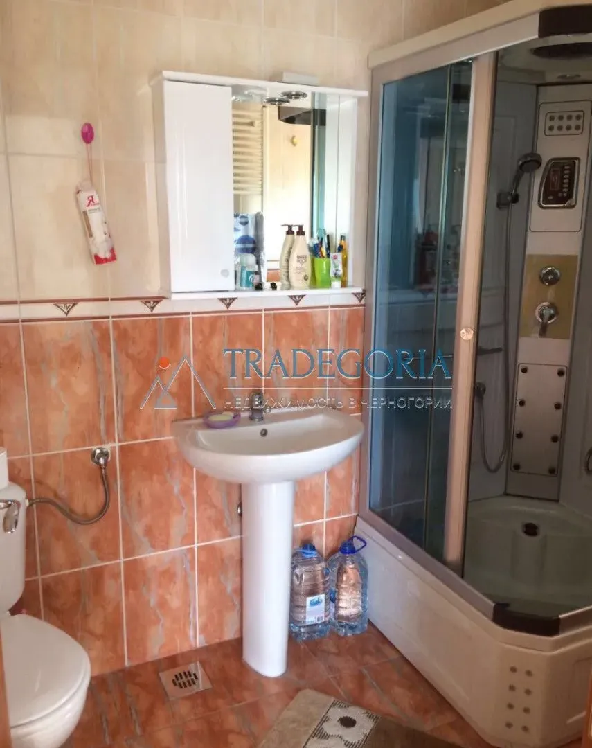 Prodaja, trosoban stan, 105m², Bečići, Budva