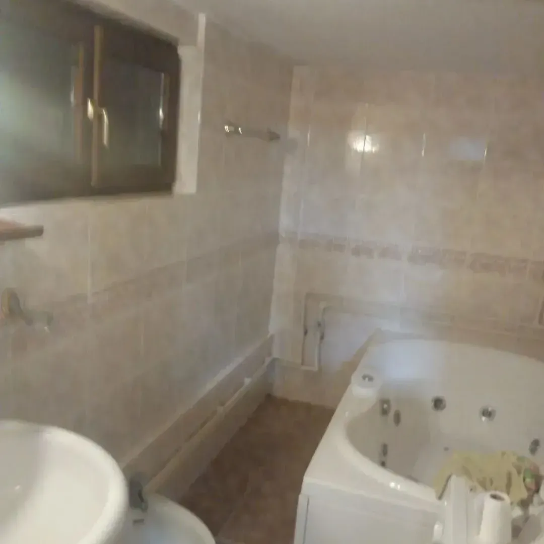 Prodaja, trosoban stan, 140m², Prolom Banja, Kuršumlija