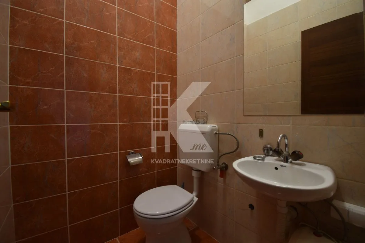 Sale, office space, 43m², Stari Aerodrom, Podgorica