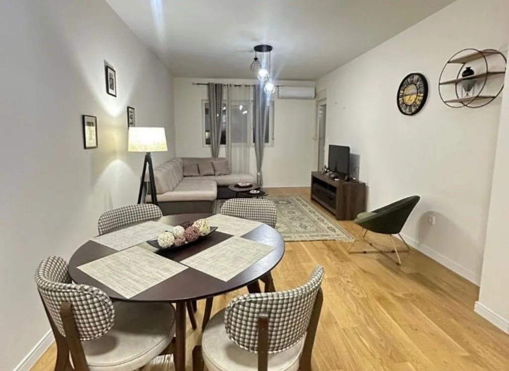 Rent, one bedroom apartment, 49m², Central Point, Podgorica