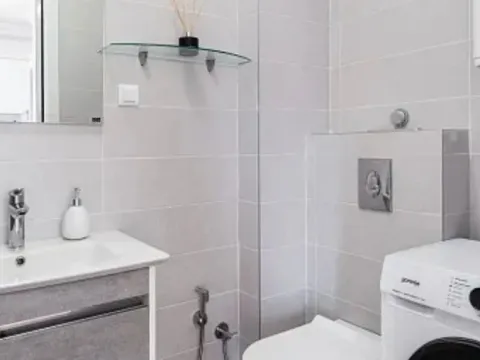 Sale, two bedroom apartment, 55m², Bečići, Budva - image 8