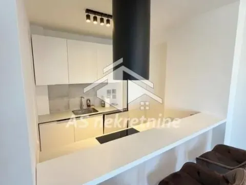 Izdavanje, trosoban stan, 68m², Tašmajdan, Palilula Sve Podlokacije - image 8