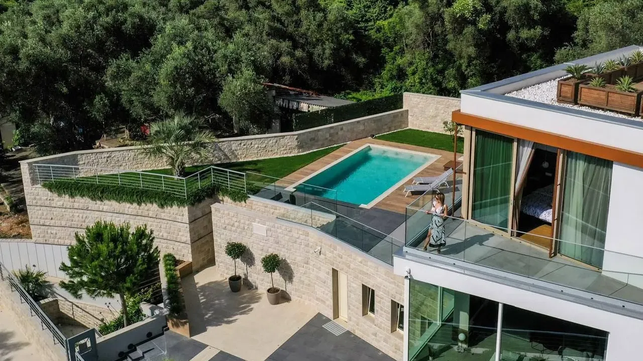 Rent, house, 750m², Sveti Stefan, Budva