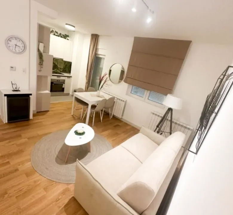 Prodaja, jednosoban stan, 42m², Kolašin, Crna Gora