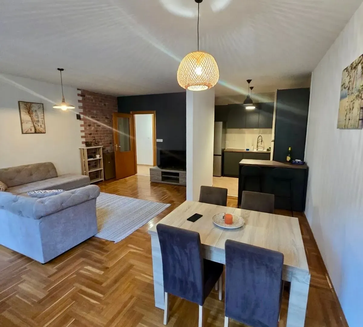 Rent, two bedroom apartment, 81m², Stari Aerodrom, Podgorica