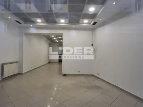 Izdavanje, poslovni prostor, 56m², Stari Grad, Beograd