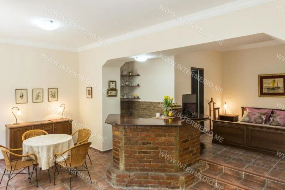 Prodaja, kuća, 111m², Igalo, Herceg Novi