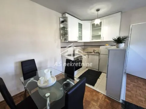 Izdavanje, trosoban stan, 58m², Novi Beograd Blok 1 Fontana, Novi Beograd Sve Podlokacije - image 5