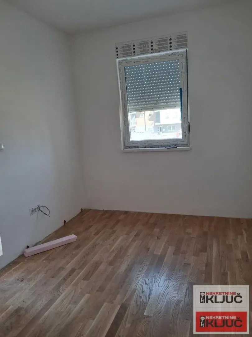 Prodaja, četvorosoban stan, 76m², Adice, Novi Sad Sve Podlokacije