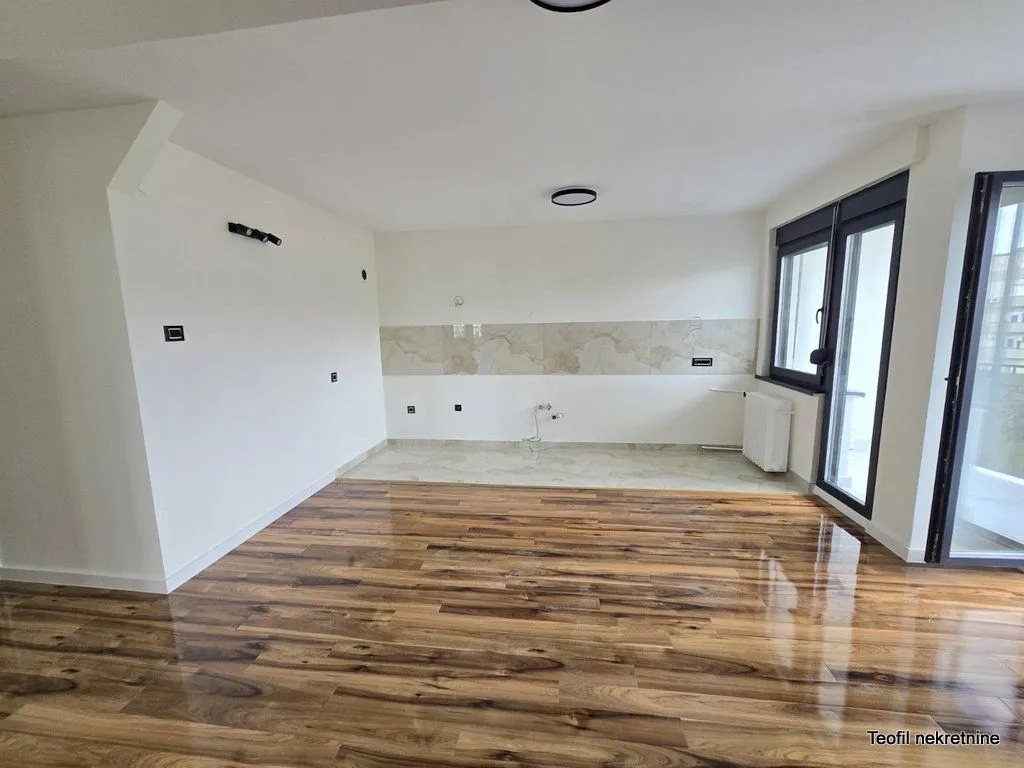 Sale, three bedroom apartment, 75m², Južni Bulevar, Vračar Sve Podlokacije