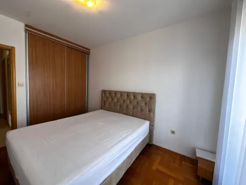 Rent, two bedroom apartment, 70m², Pobrežje, Podgorica - image 6