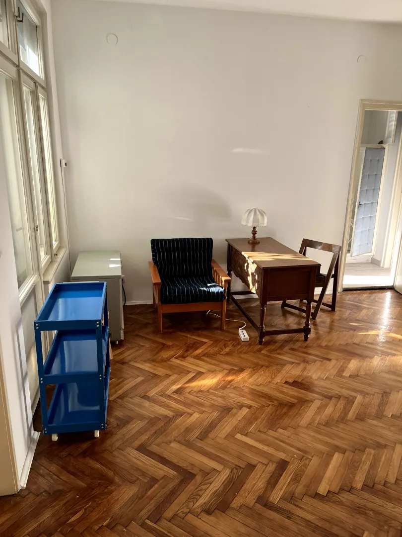 Rent, two bedroom apartment, 76m², Savski Venac, Beograd