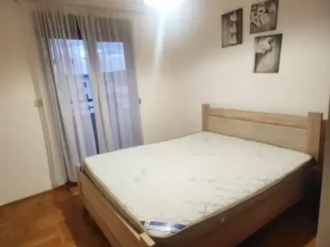 Izdavanje, dvosoban stan, 68m², Stari Aerodrom, Podgorica - image 7