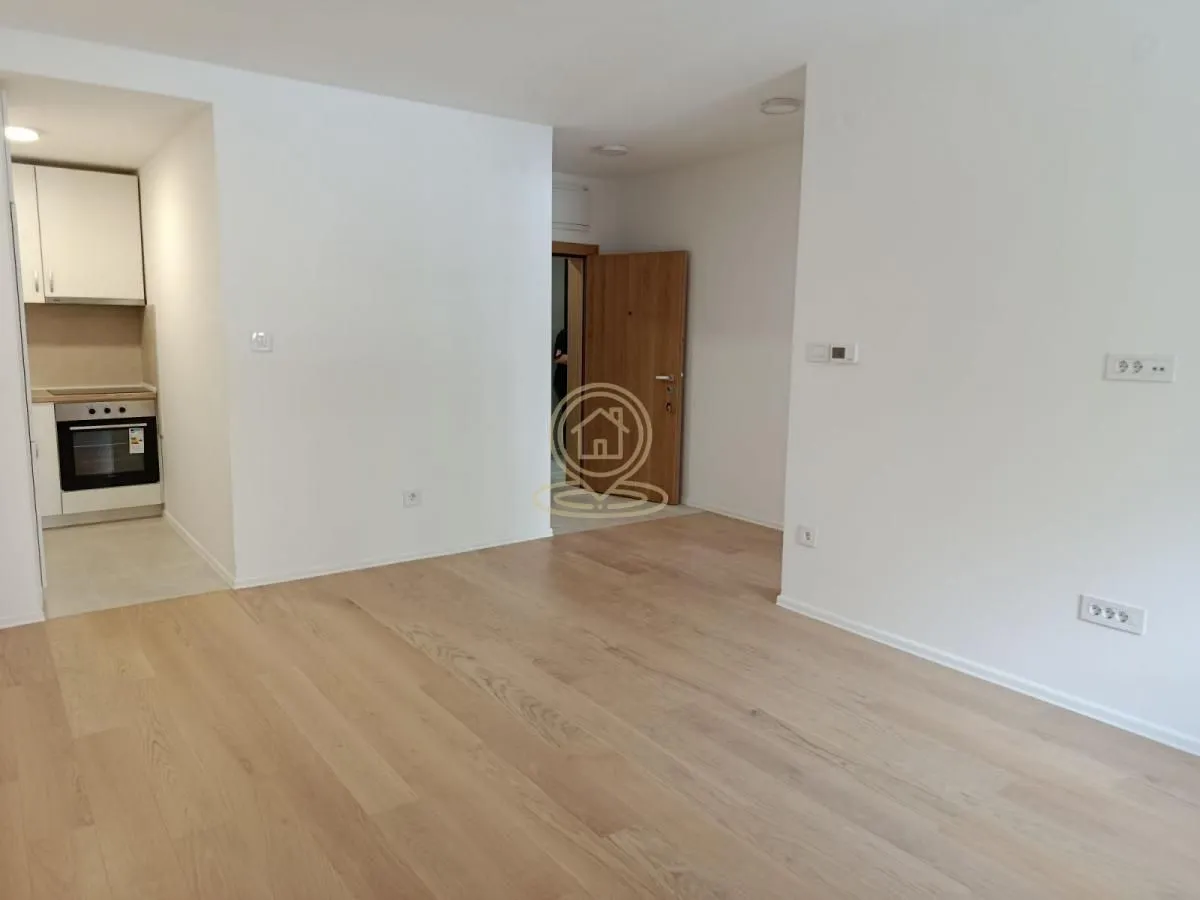Izdavanje, jednosoban stan, 42m², Podbara, Novi Sad Sve Podlokacije