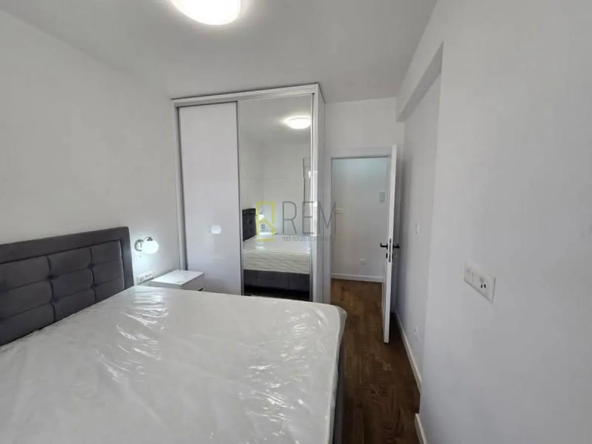 Izdavanje, jednosoban stan, 47m², Podgorica, Crna Gora