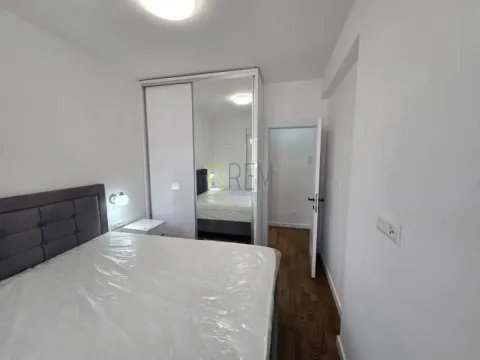 Izdavanje, jednosoban stan, 47m², Podgorica, Crna Gora