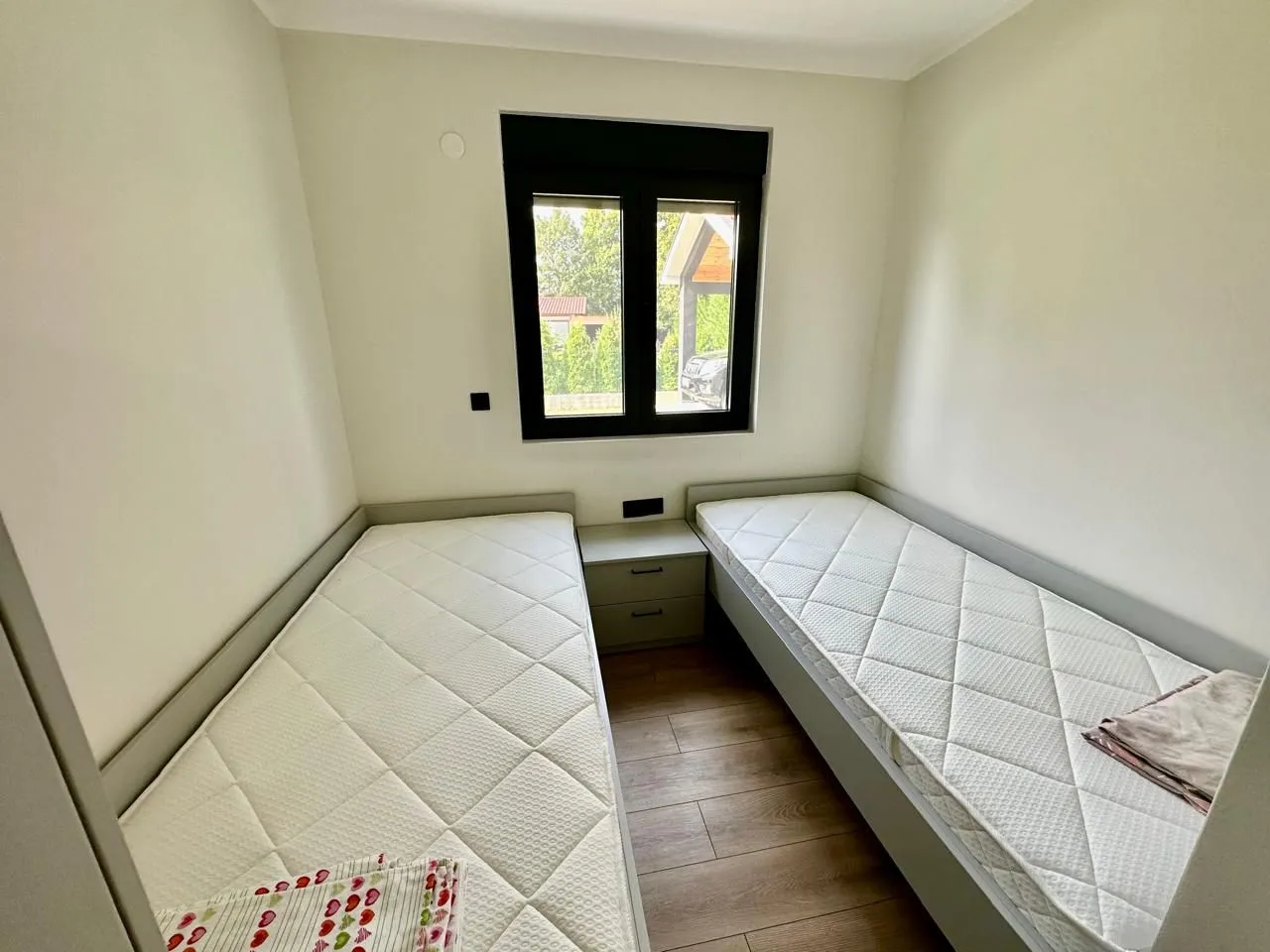 Rent, house, 150m², Pričelje, Podgorica