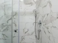 Izdavanje, garsonjera, 22m², Bečići, Budva - image 13