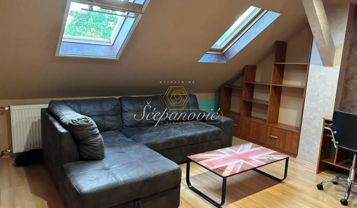 Prodaja, stan, 193m², Centar, Novi Sad