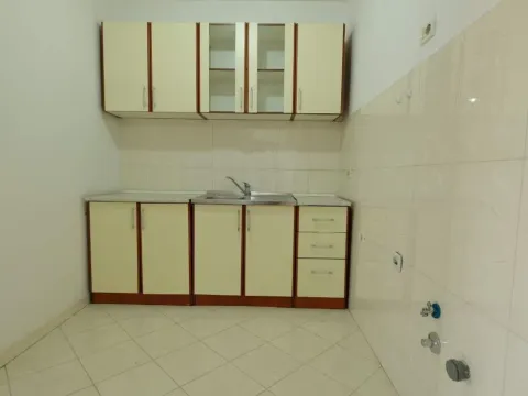 Rent, two bedroom apartment, 54m², City Kvart, Podgorica - image 2