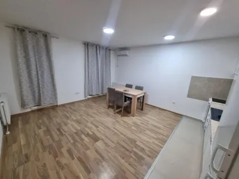 Izdavanje, jednosoban stan, 40m², Adice, Novi Sad Sve Podlokacije - image 2