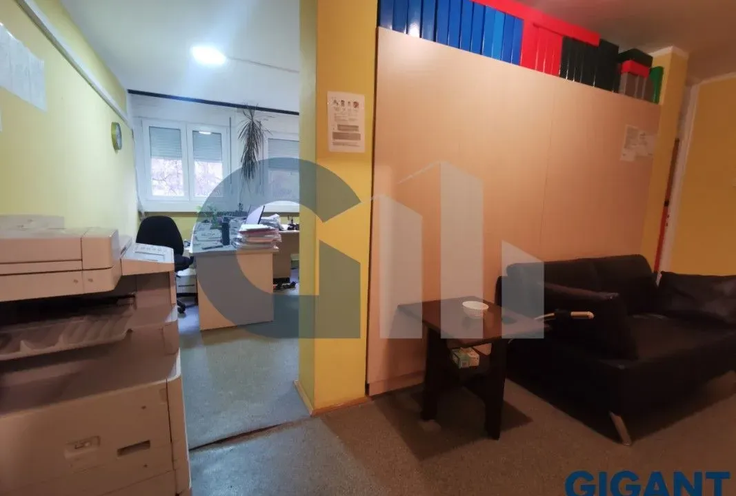 Izdavanje, trosoban stan, 71m², Novi Beograd Blok 37, Novi Beograd Sve Podlokacije