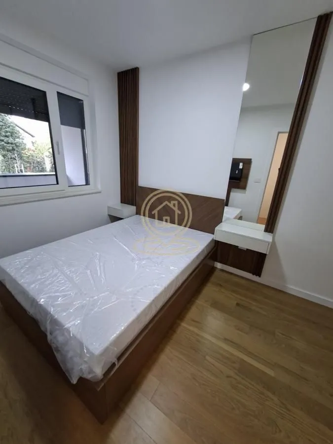Izdavanje, jednosoban stan, 36m², Bulevar Evrope, Novi Sad Sve Podlokacije